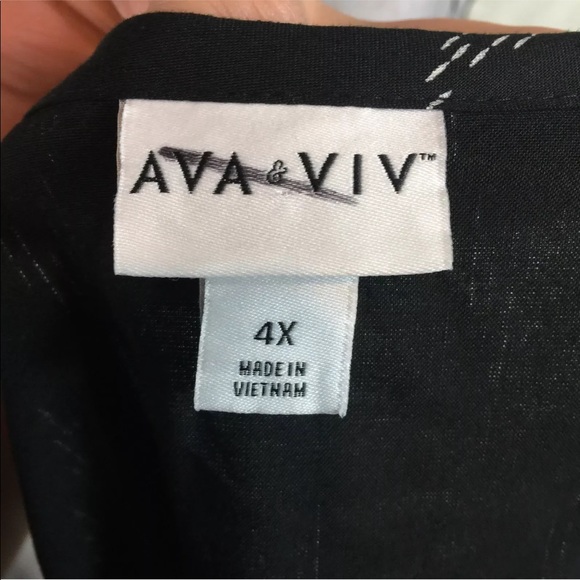 ❌SOLD❌Ava & Viv Plus Size Chevron Print Blouse - Picture 5 of 6